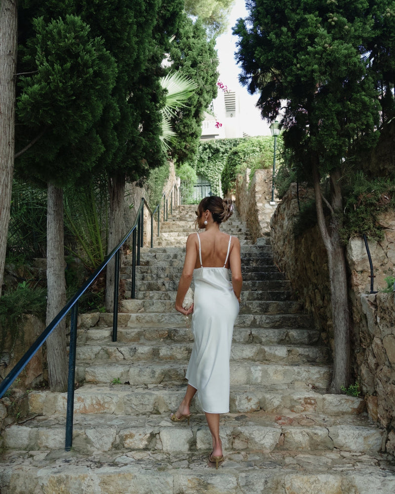 Robe Midi Cetim Lune Blanche em Plumas e Pérola